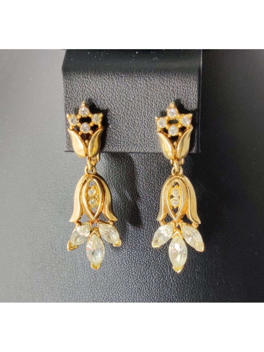 Vintage 1950 PAT PEND Philippe Crown Trifari Gold Plated Marquise Tulip Earrings - Picture 2 of 4